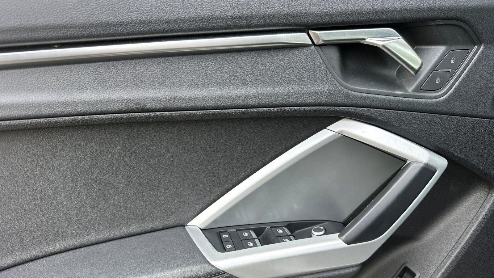 2023 Audi Q3 quattro Premium 40 TFSI
