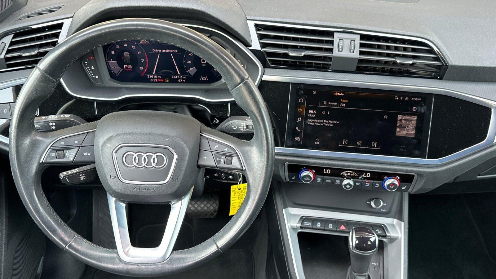 2023 Audi Q3 quattro Premium 40 TFSI