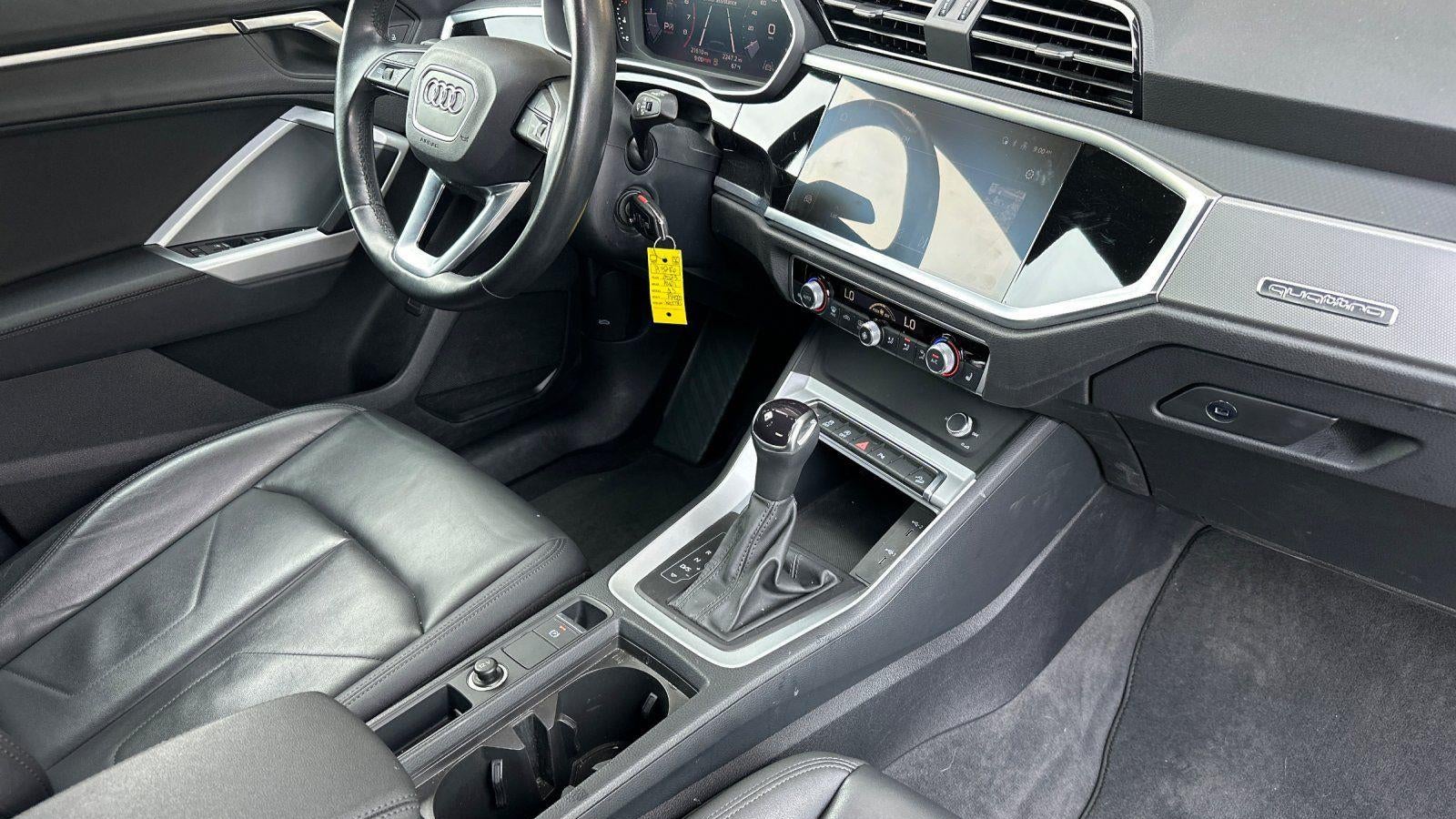 2023 Audi Q3 quattro Premium 40 TFSI
