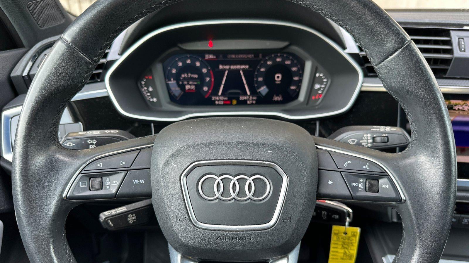 2023 Audi Q3 quattro Premium 40 TFSI