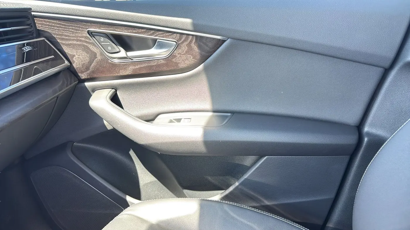 2023 Audi Q8 quattro Premium 55 TFSI