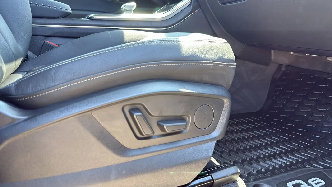 2023 Audi Q8 quattro Premium 55 TFSI