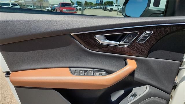 2022 Audi Q8 quattro Premium 55 TFSI