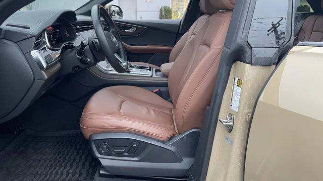 2025 Audi Q8 quattro Premium 55 TFSI