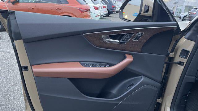 2025 Audi Q8 quattro Premium 55 TFSI