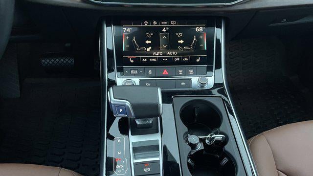 2025 Audi Q8 quattro Premium 55 TFSI