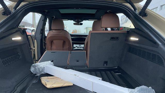 2025 Audi Q8 quattro Premium 55 TFSI