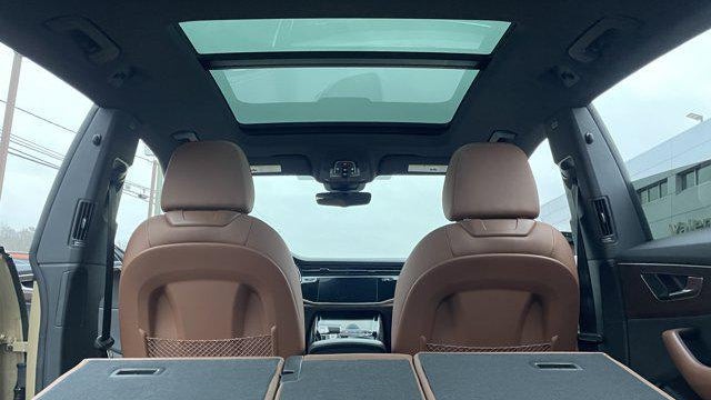 2025 Audi Q8 quattro Premium 55 TFSI