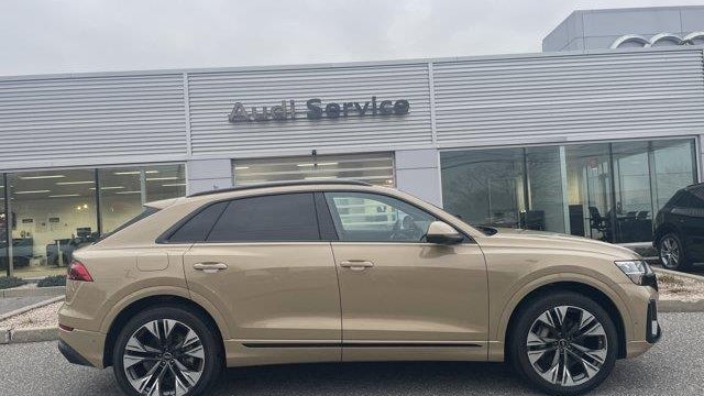 2025 Audi Q8 quattro Premium 55 TFSI