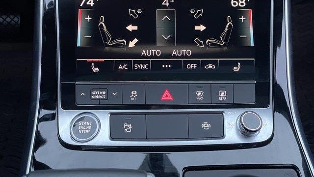 2025 Audi Q8 quattro Premium 55 TFSI