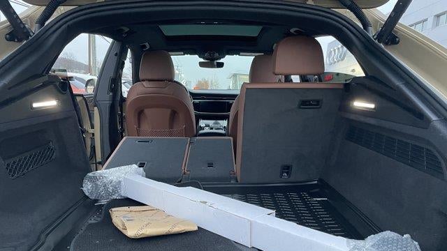 2025 Audi Q8 quattro Premium 55 TFSI