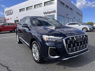 2025 Audi Q7 with Waitomo Blue Exterior