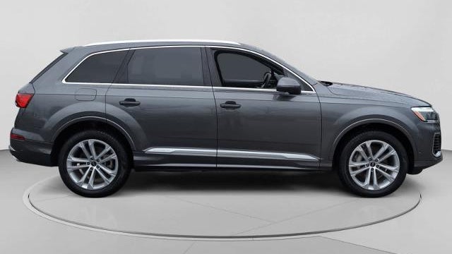2025 Audi Q7 quattro Premium 55 TFSI