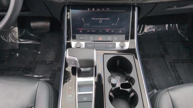 2025 Audi Q7 quattro Premium 55 TFSI