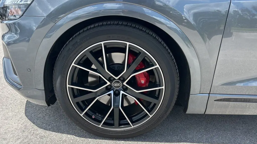 2023 Audi SQ8 4.0T quattro Premium Plus