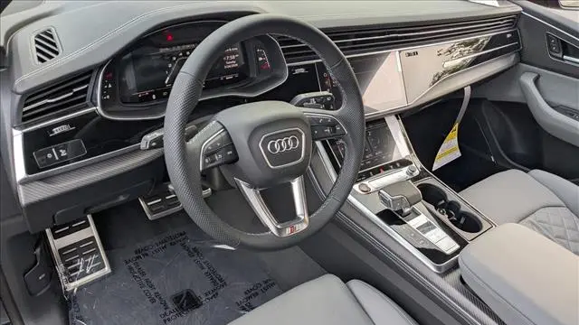 2026 Audi SQ8 4.0T quattro Premium Plus