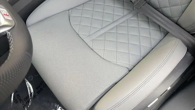 2026 Audi SQ8 4.0T quattro Premium Plus