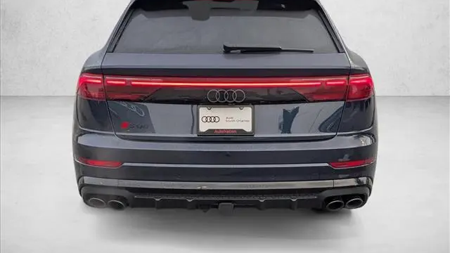 2026 Audi SQ8 4.0T quattro Premium Plus