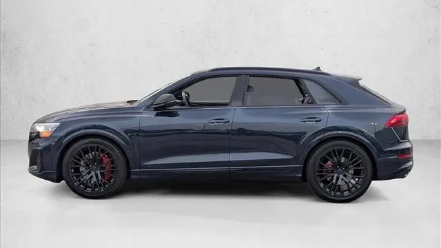 2026 Audi SQ8 4.0T quattro Premium Plus