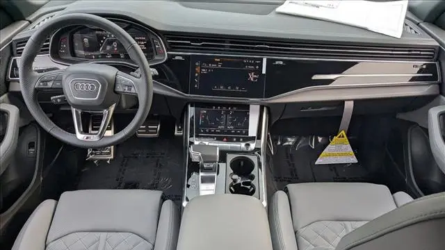2026 Audi SQ8 4.0T quattro Premium Plus
