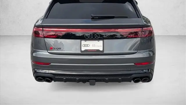 2026 Audi SQ8 4.0T quattro Premium Plus