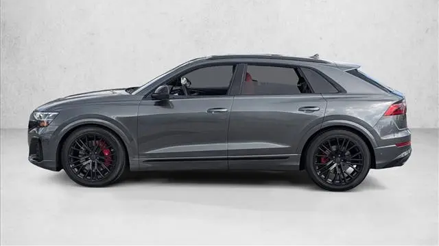 2026 Audi SQ8 4.0T quattro Premium Plus