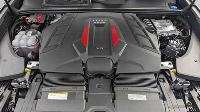 2026 Audi SQ8 4.0T quattro Premium Plus