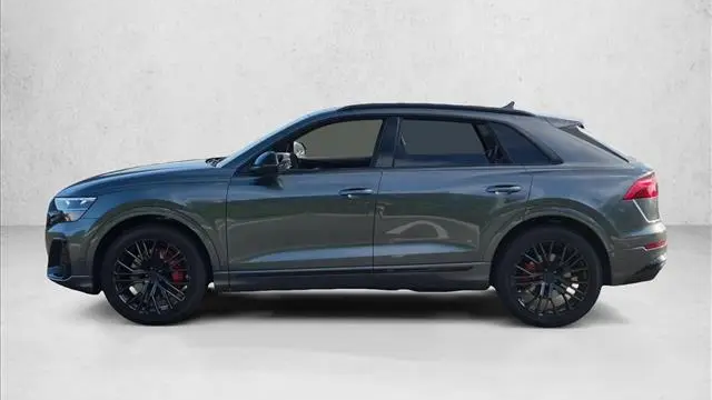 2026 Audi SQ8 4.0T quattro Premium Plus