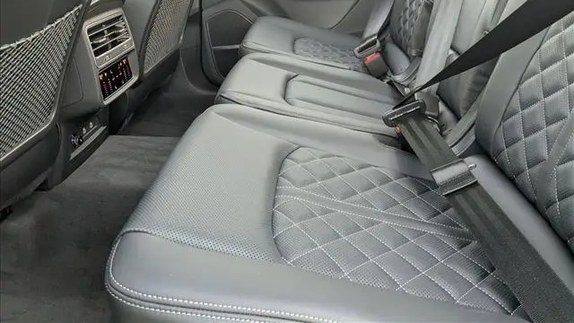 2026 Audi SQ7 4.0T quattro Premium Plus