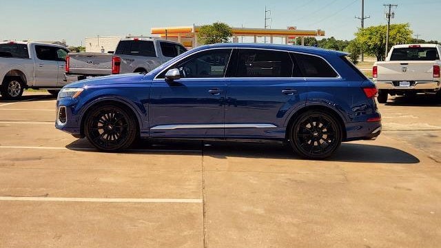 2025 Audi SQ7 4.0T quattro Premium Plus