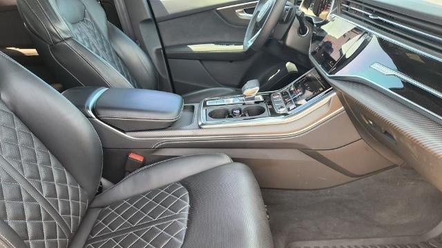 2025 Audi SQ7 4.0T quattro Premium Plus