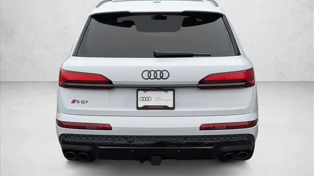 2026 Audi SQ7 4.0T quattro Premium Plus