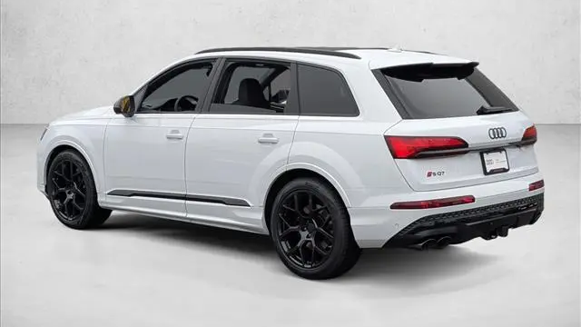 2026 Audi SQ7 4.0T quattro Premium Plus