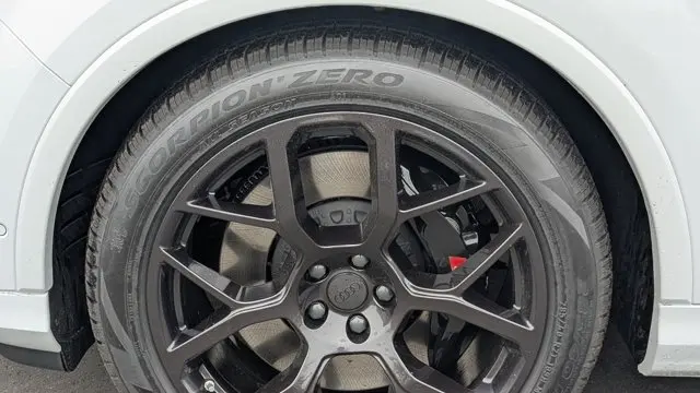 2026 Audi SQ7 4.0T quattro Premium Plus