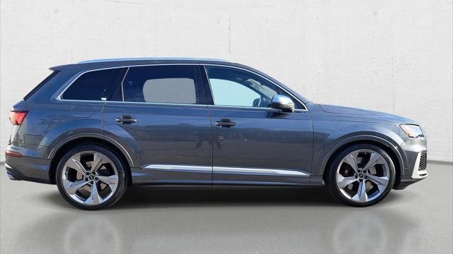 2024 Audi SQ7 4.0T quattro Premium Plus