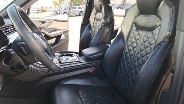 2024 Audi SQ7 4.0T quattro Premium Plus