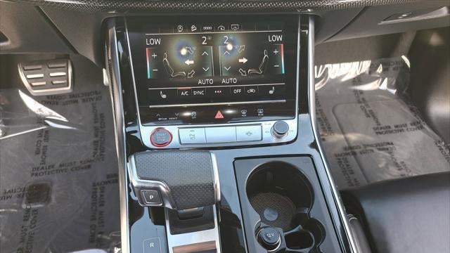 2024 Audi SQ7 4.0T quattro Premium Plus