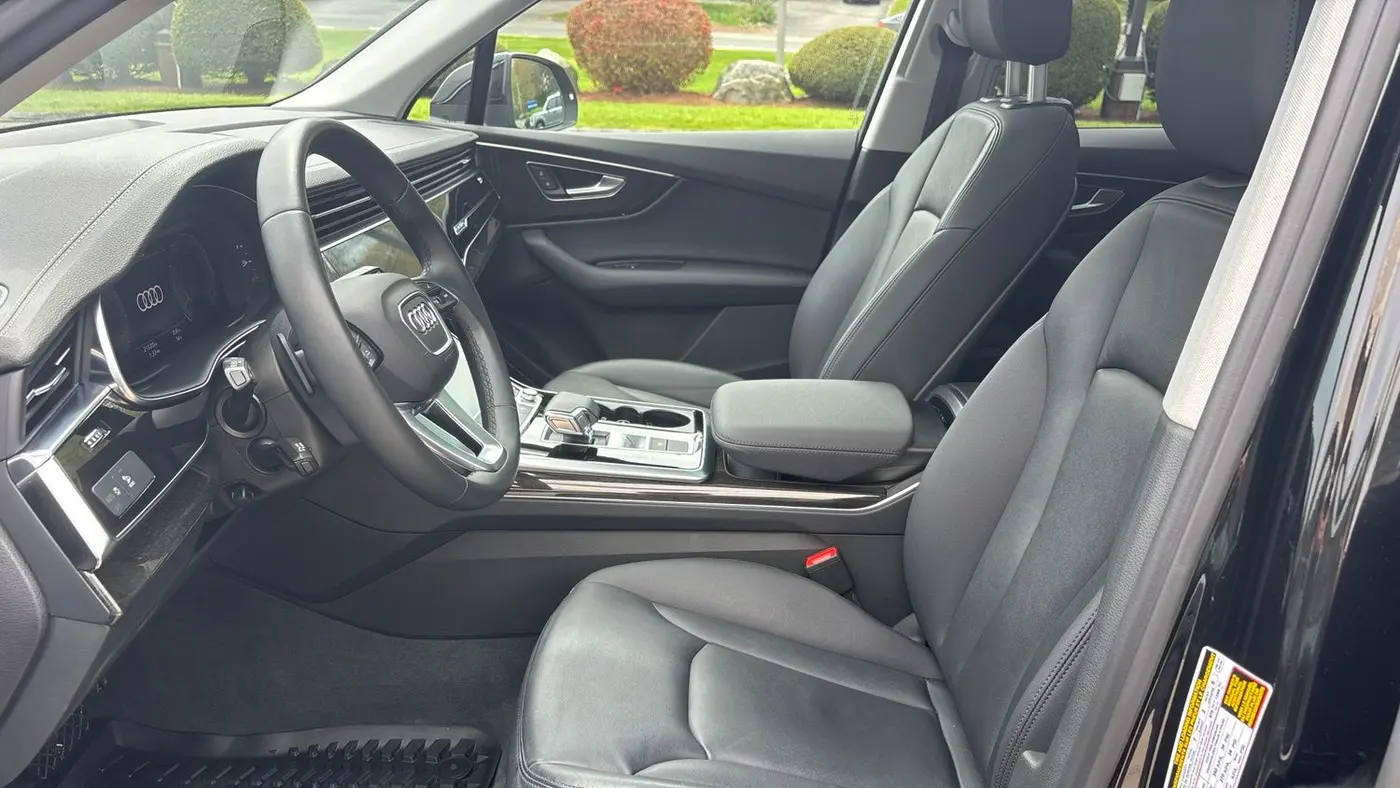 2023 Audi Q7 quattro Premium 55 TFSI