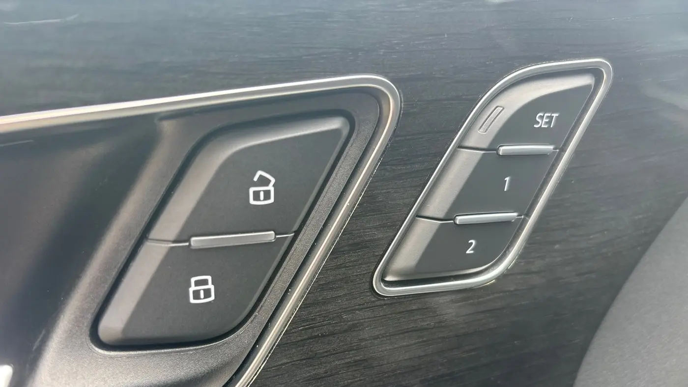 2023 Audi Q7 quattro Premium 55 TFSI