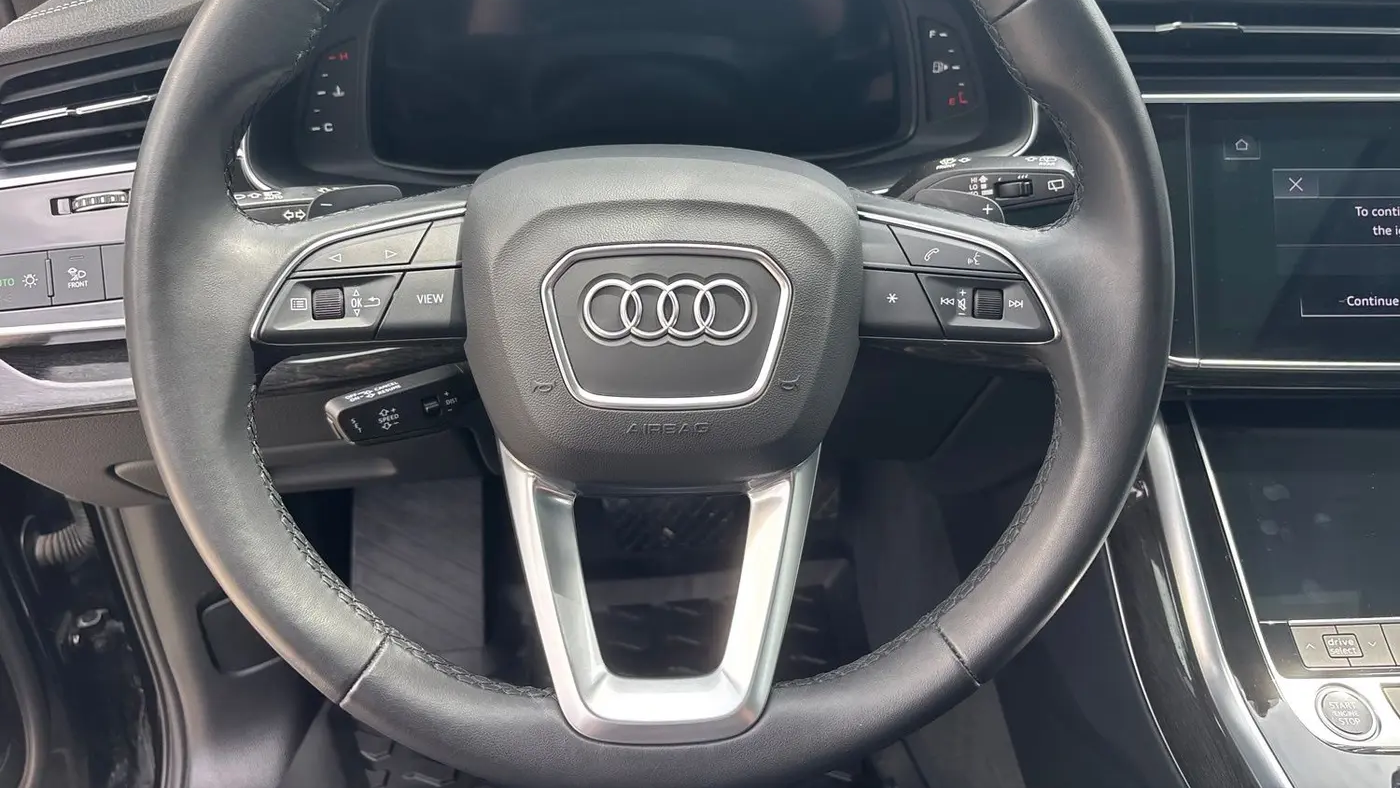 2023 Audi Q7 quattro Premium 55 TFSI