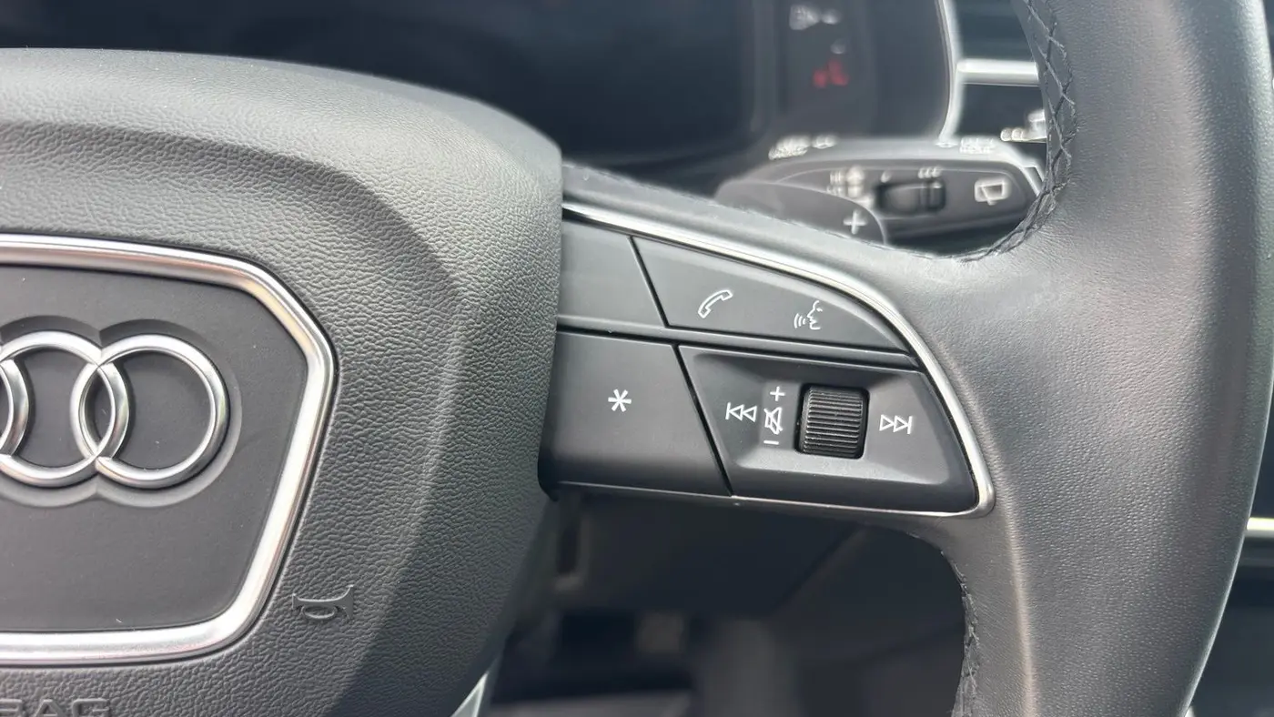 2023 Audi Q7 quattro Premium 55 TFSI