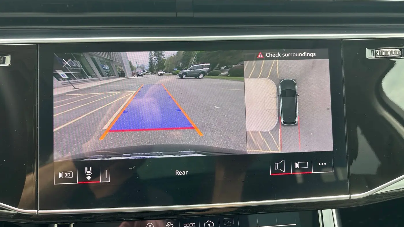 2023 Audi Q7 quattro Premium 55 TFSI