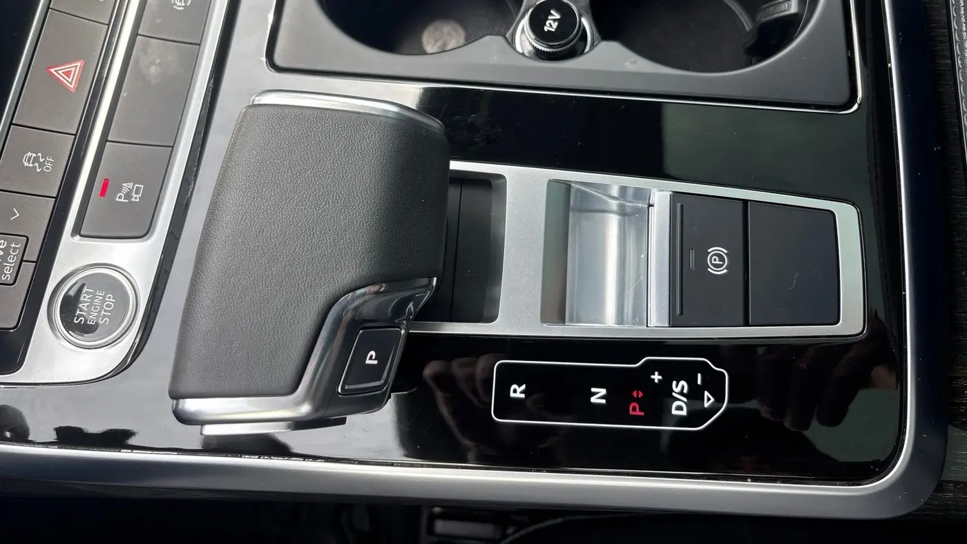 2023 Audi Q7 quattro Premium 55 TFSI