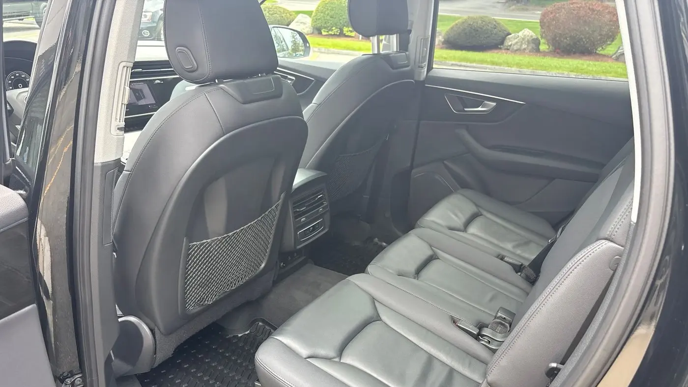 2023 Audi Q7 quattro Premium 55 TFSI