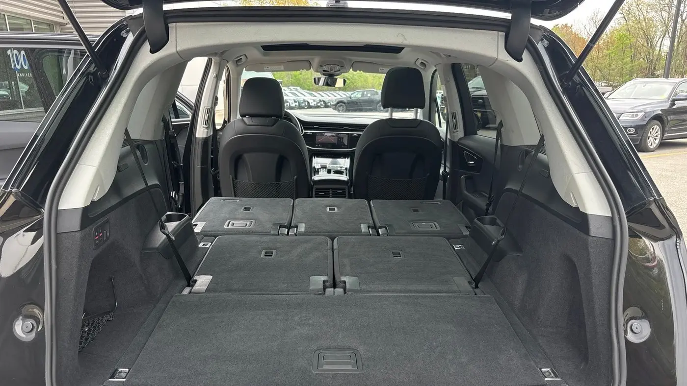 2023 Audi Q7 quattro Premium 55 TFSI