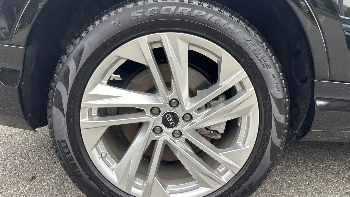 2023 Audi Q7 quattro Premium 55 TFSI