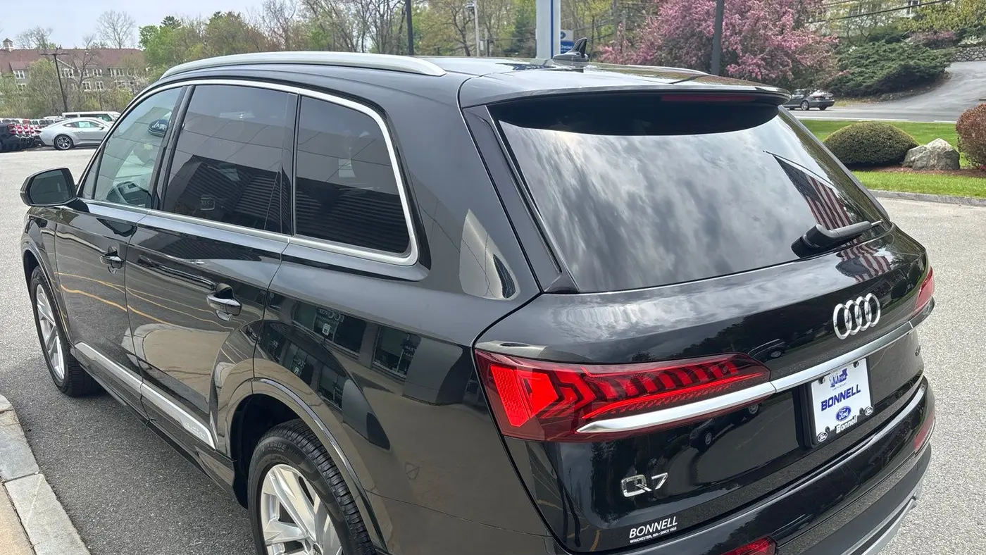 2023 Audi Q7 quattro Premium 55 TFSI