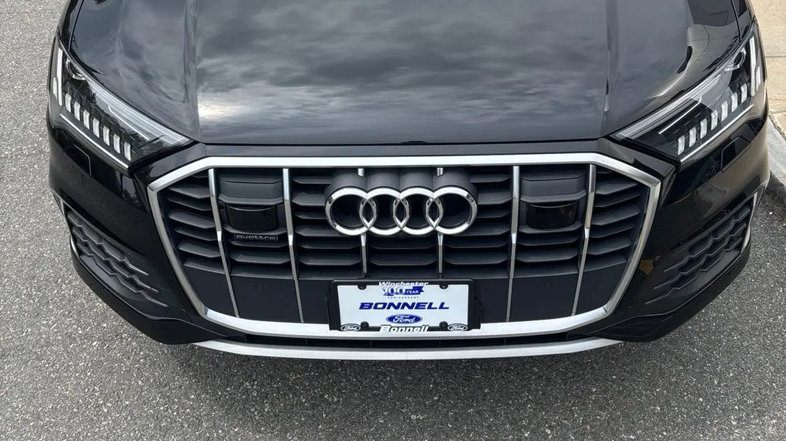 2023 Audi Q7 quattro Premium 55 TFSI