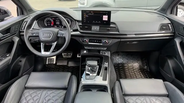 2025 Audi SQ5 3.0T quattro Premium Plus