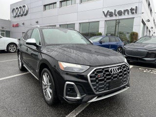 2022 Audi SQ5 with Mythos Black Exterior